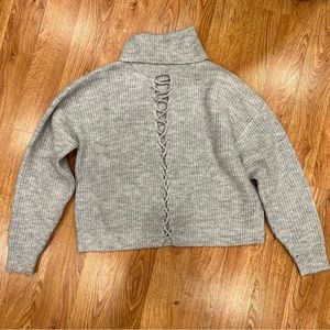 🩶 BEBE Lace tie front grey chunky knit turtleneck winter sweater Medium